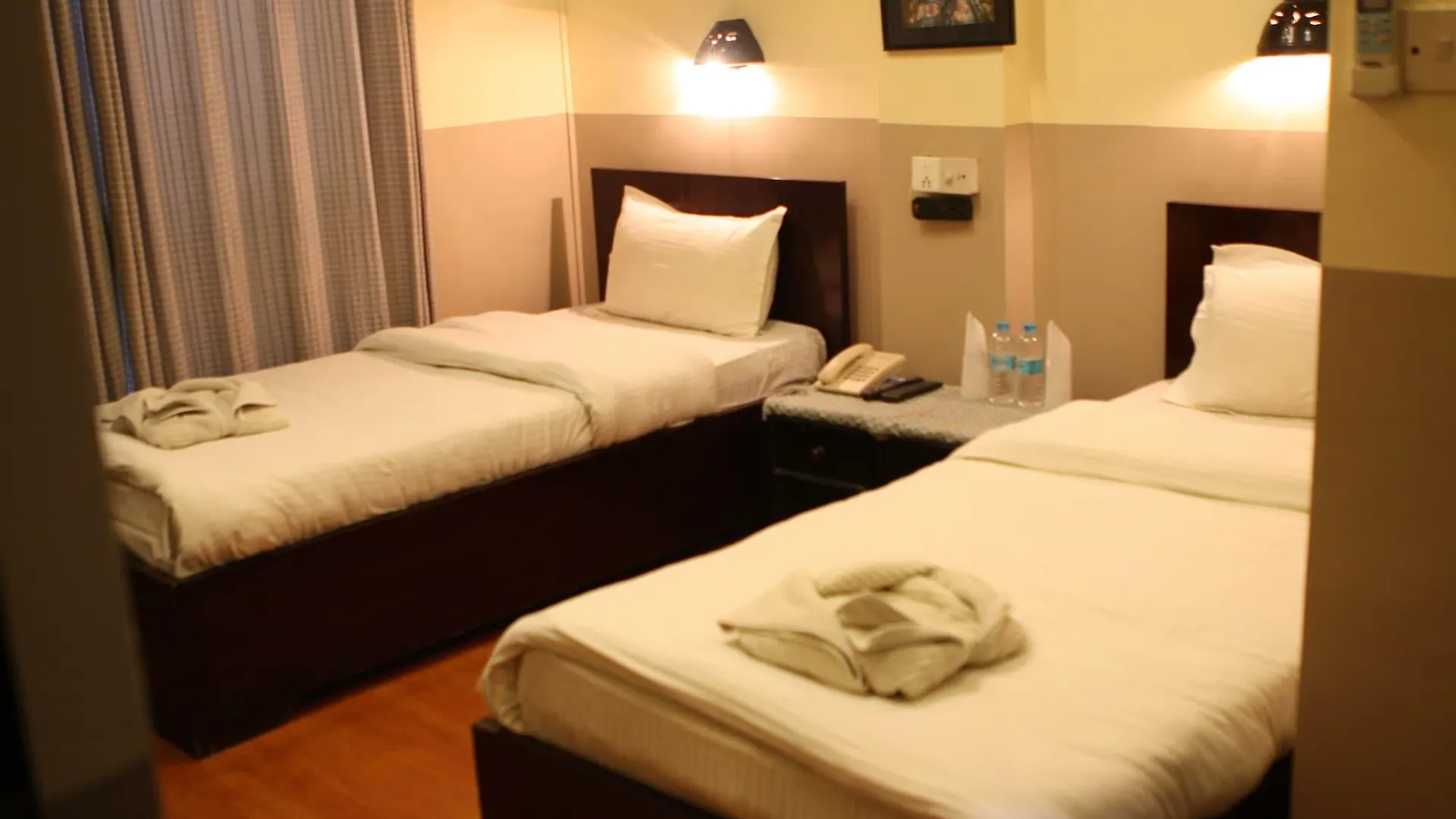Hotel Buddha Land Kathmandu 2*,